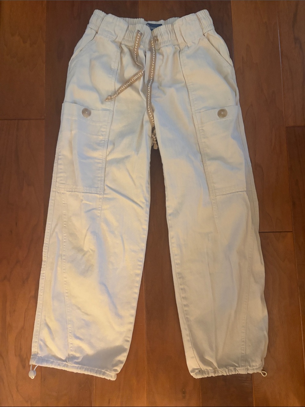 Woman’s Denoracy Cream Cargo Jogger Pants - Drawstring Waist, four pockets NWT